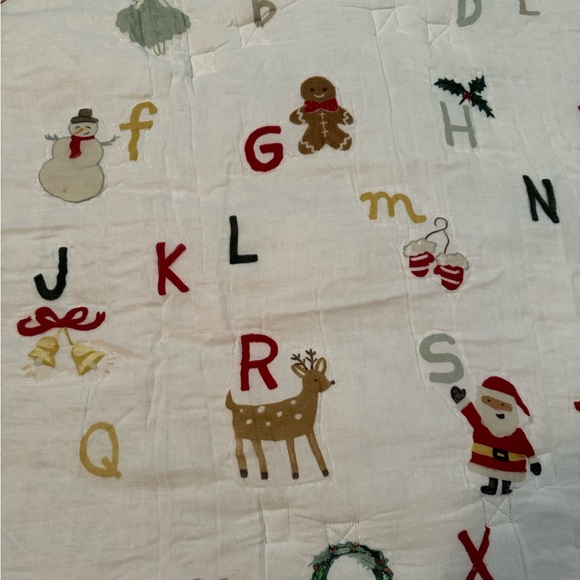 NWT Pottery Barn Kids Seasonal ABC Muslin Travel Play Mat - Picture 3 of 10